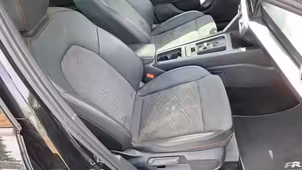 SEAT LEON 22 / 28