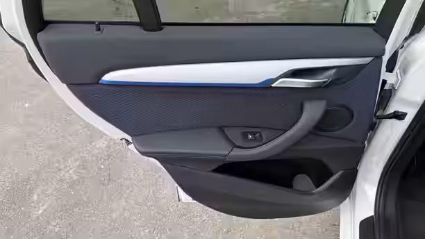 BMW X1 F48 LCI 33 / 36