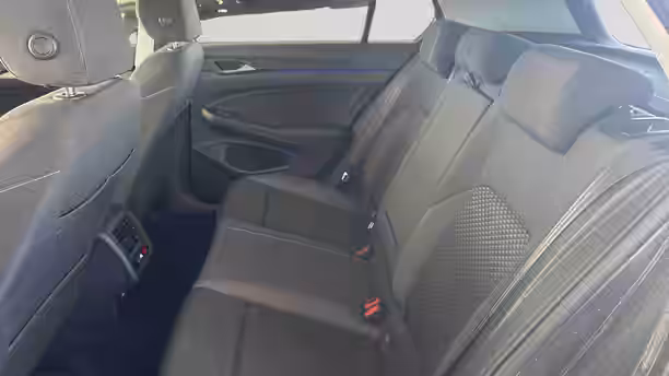 VOLKSWAGEN GOLF 12 / 23