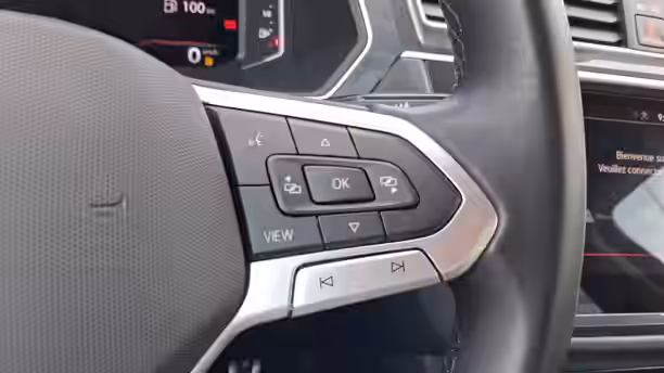 VOLKSWAGEN TIGUAN 35 / 61
