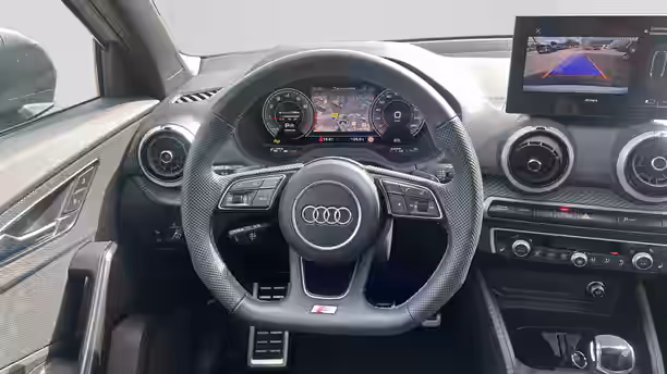 AUDI Q2 10 / 23