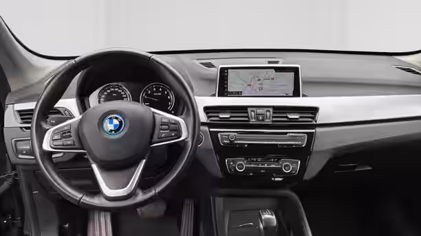 BMW X1 F48 LCI 9 / 26