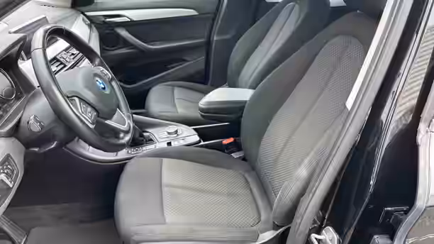 BMW X1 F48 LCI 11 / 26