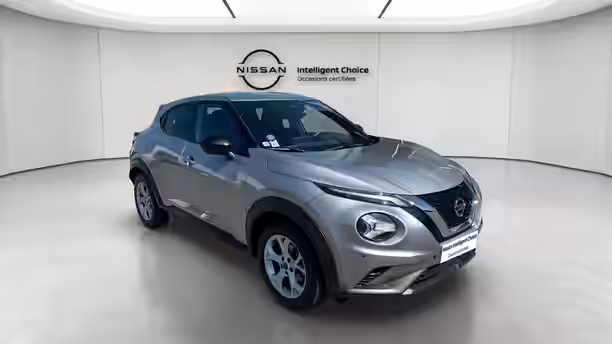 NISSAN JUKE 2021.5 7 / 22