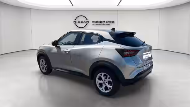 NISSAN JUKE 2021.5 3 / 22