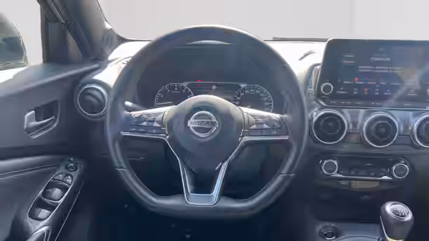 NISSAN JUKE 2021.5 10 / 22
