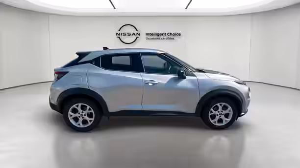 NISSAN JUKE 2021.5 6 / 22