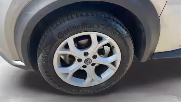 NISSAN JUKE 2021.5 14 / 22