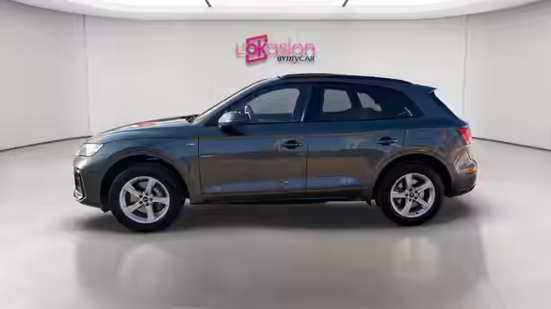 AUDI Q5 2 / 45