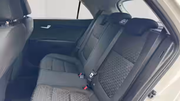 KIA RIO 12 / 23