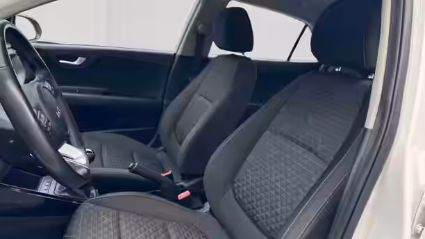 KIA RIO 11 / 23