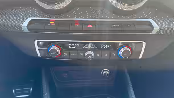 AUDI Q2 18 / 21