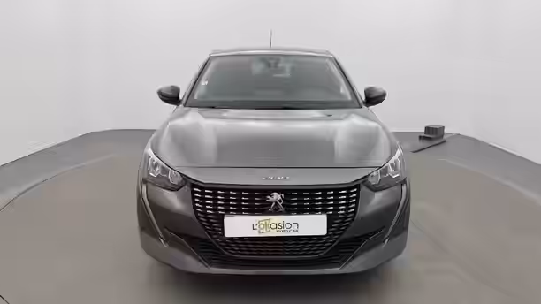 PEUGEOT 208 8 / 55