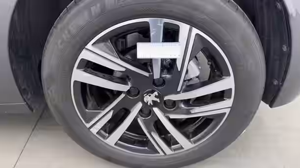 PEUGEOT 208 46 / 55
