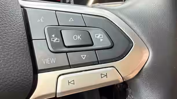 VOLKSWAGEN T-CROSS 25 / 31