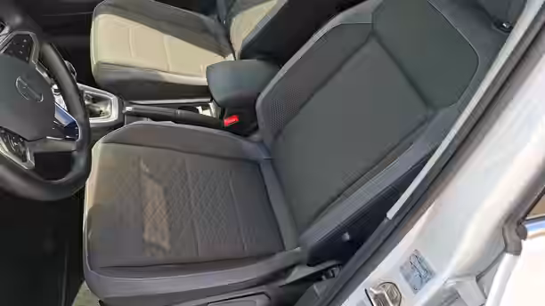 VOLKSWAGEN T-CROSS 18 / 30