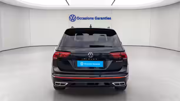 VOLKSWAGEN TIGUAN 4 / 17