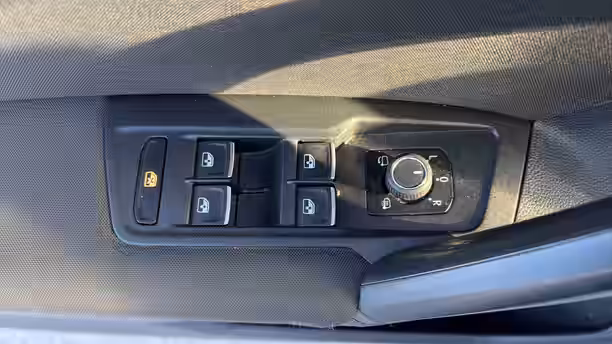 VOLKSWAGEN TIGUAN BUSINESS 41 / 44