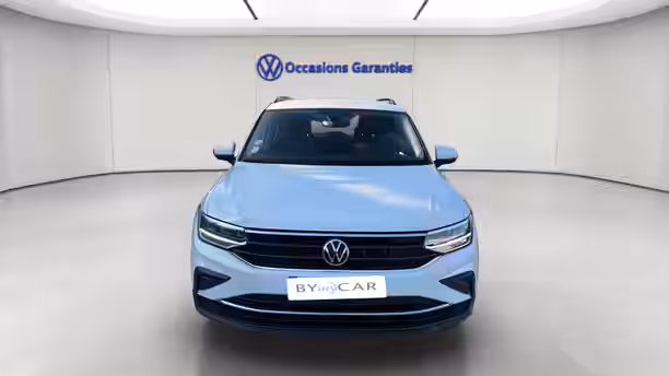VOLKSWAGEN TIGUAN BUSINESS 8 / 44
