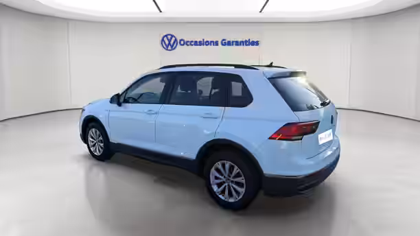 VOLKSWAGEN TIGUAN BUSINESS 3 / 44