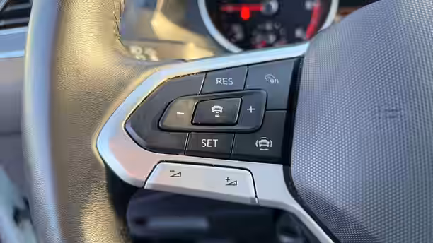 VOLKSWAGEN TIGUAN BUSINESS 37 / 44