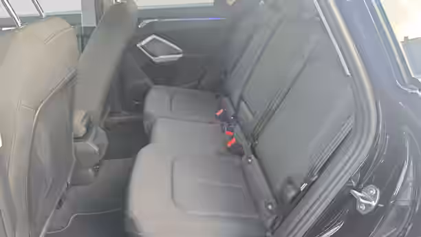 AUDI Q3 12 / 20