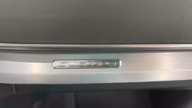 AUDI Q5 SPORTBACK 32 / 34