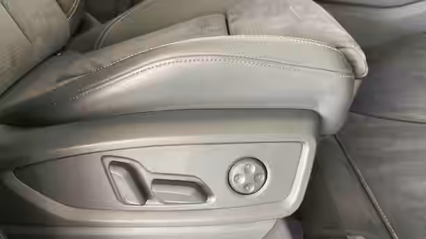 AUDI Q5 SPORTBACK 30 / 34