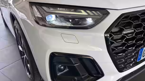 AUDI Q5 SPORTBACK 33 / 34