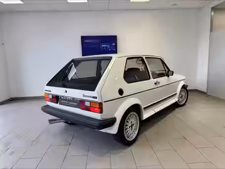 VOLKSWAGEN GOLF 3 / 43