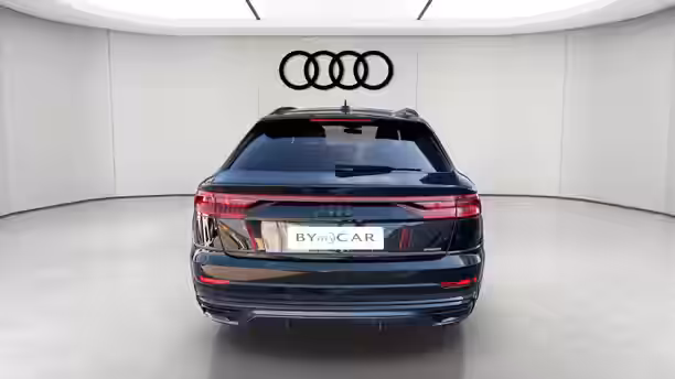 AUDI Q8 4 / 49