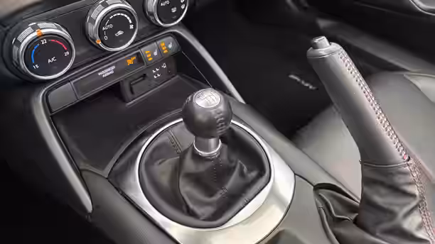 MAZDA MX-5 ST 24 / 35