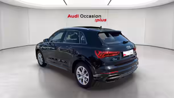 AUDI Q3 3 / 35