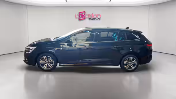 RENAULT MEGANE IV ESTATE 2 / 26