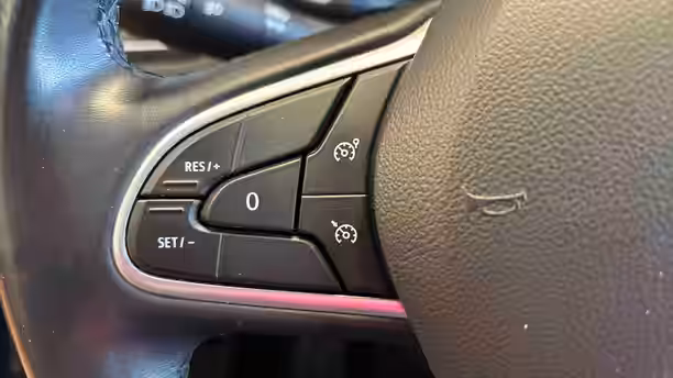 RENAULT MEGANE IV ESTATE 18 / 26