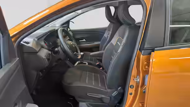 DACIA SANDERO 24 / 32