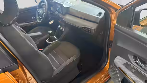 DACIA SANDERO 27 / 32