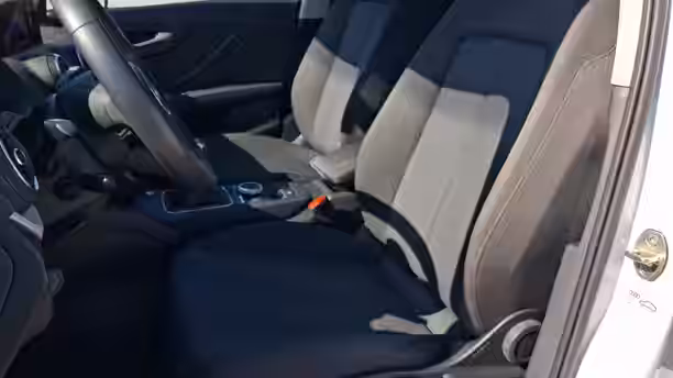 AUDI Q2 11 / 42