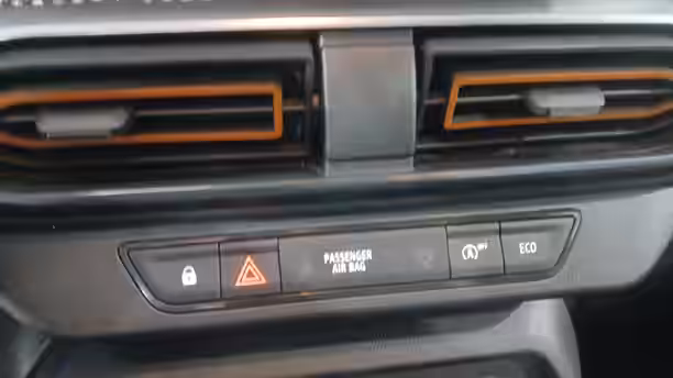 DACIA SANDERO 17 / 22