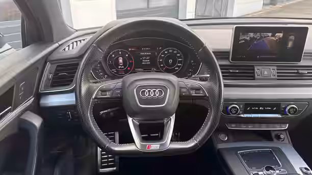 AUDI Q5 10 / 23