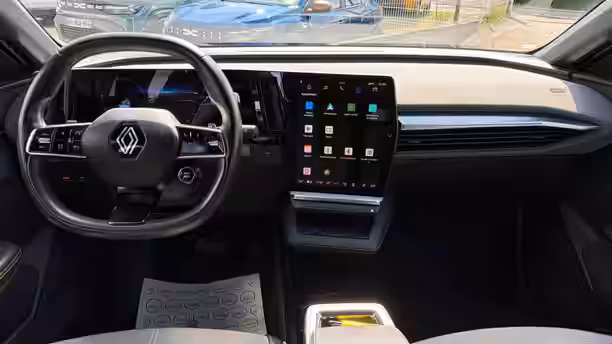 RENAULT MEGANE E-TECH 9 / 22