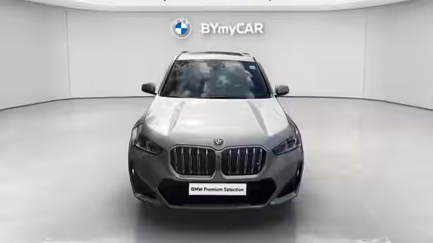 BMW X1 U11 8 / 17