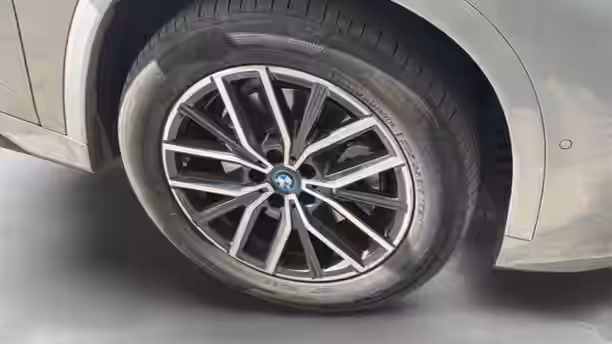 BMW X1 U11 14 / 17