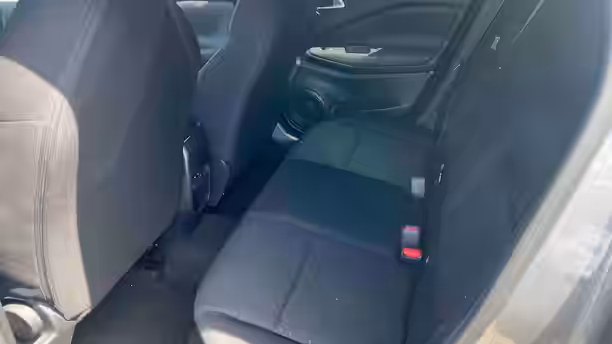 NISSAN JUKE 12 / 21