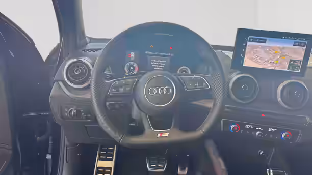 AUDI Q2 10 / 16