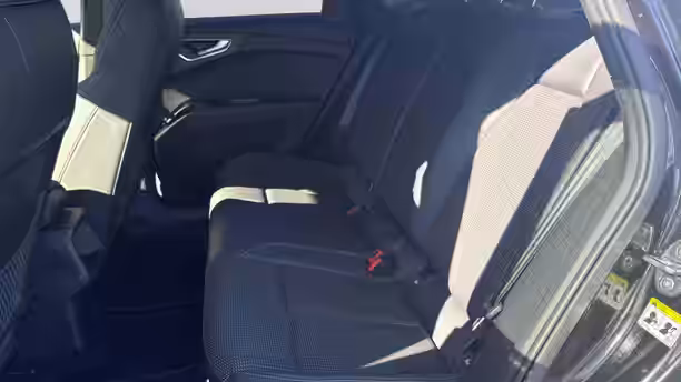 AUDI Q4 E-TRON SPORTBACK 12 / 23