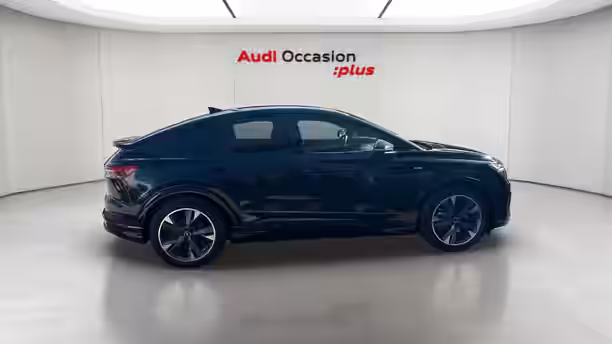 AUDI Q4 E-TRON SPORTBACK 6 / 23