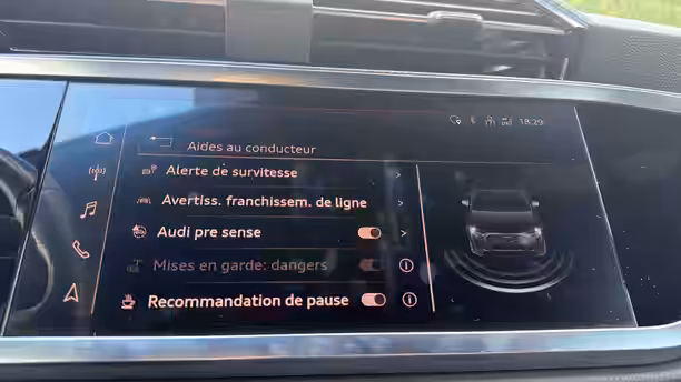 AUDI Q3 SPORTBACK 26 / 31
