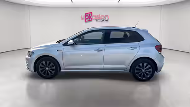 VOLKSWAGEN POLO 2 / 22