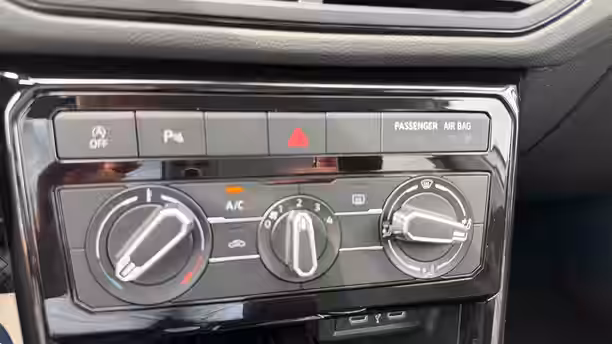 VOLKSWAGEN T-CROSS 22 / 23
